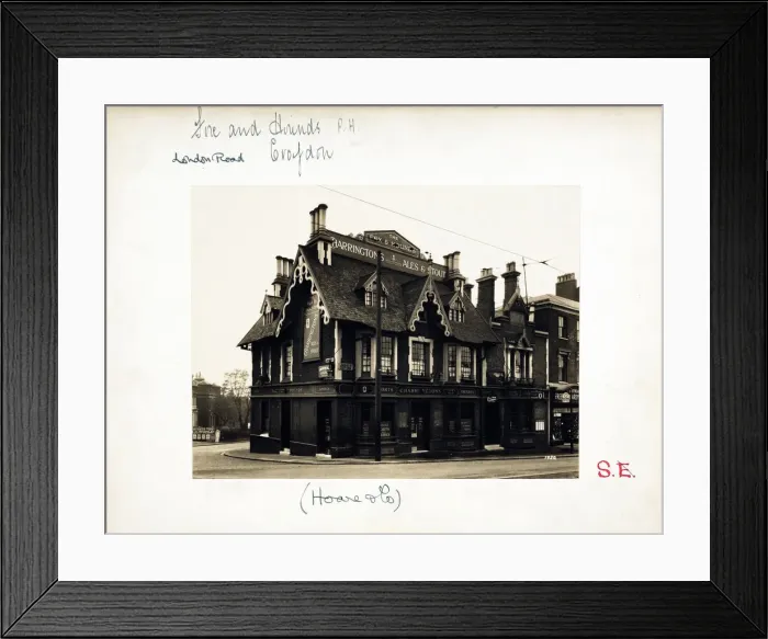 Framed Print : Photograph of Fox & Hounds PH, Croydon, Surrey Framed Print : Photograph of Fox & Hounds PH, Croydon, Surrey