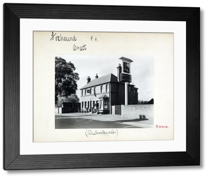 Framed Print : Photograph of Foxhound PH, Orsett, Essex Framed Print : Photograph of Foxhound PH, Orsett, Essex