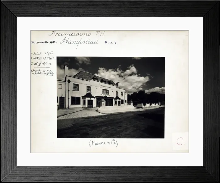 Framed Print : Photograph of Freemasons Arms, Hampstead (New), London Framed Print : Photograph of Freemasons Arms, Hampstead (New), London