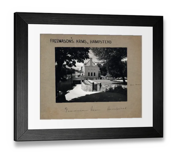 Framed Print : Photograph of Freemasons Arms, Hampstead (New), London Framed Print : Photograph of Freemasons Arms, Hampstead (New), London