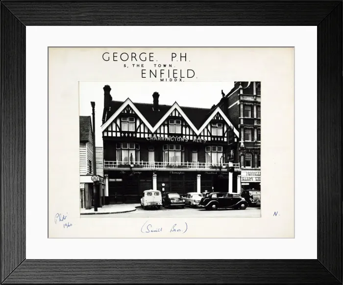 Framed Print : Photograph of George PH, Enfield, Greater London Framed Print : Photograph of George PH, Enfield, Greater London