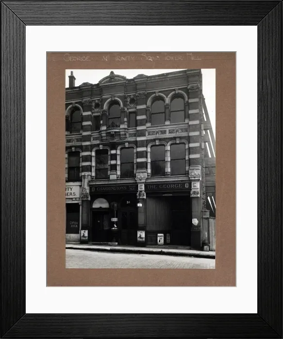Framed Print : Photograph of George PH, Tower Hill, London Framed Print : Photograph of George PH, Tower Hill, London