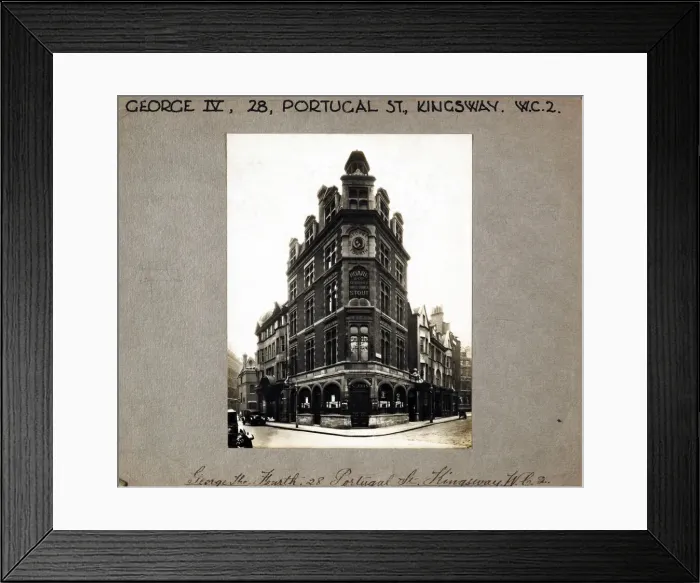 Framed Print : Photograph of George The Fourth PH, Holborn, London Framed Print : Photograph of George The Fourth PH, Holborn, London