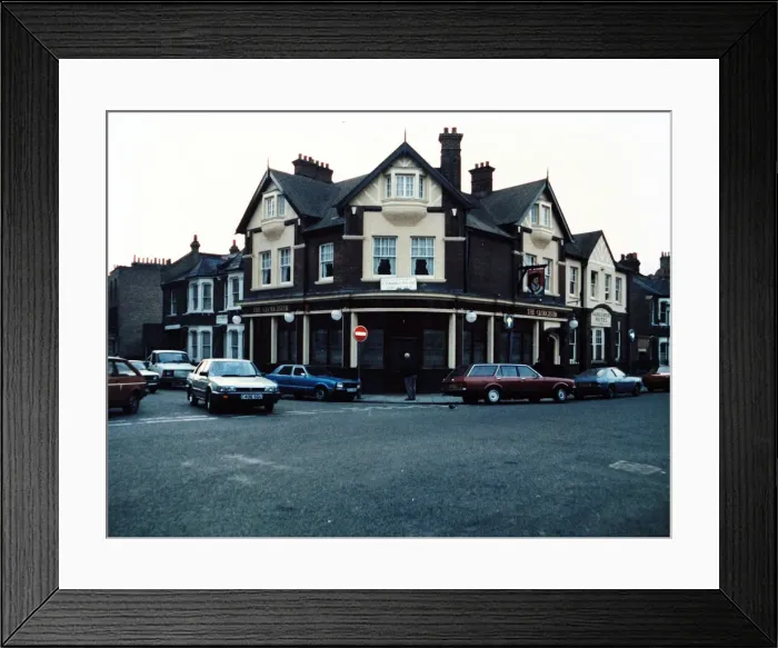 Framed Print : Photograph of Gloucester PH, Greenwich, London Framed Print : Photograph of Gloucester PH, Greenwich, London