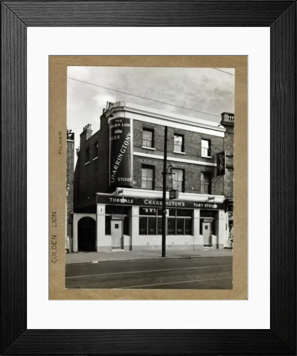 Framed Print : Photograph of Golden Lion PH, Fulham, London Framed Print : Photograph of Golden Lion PH, Fulham, London