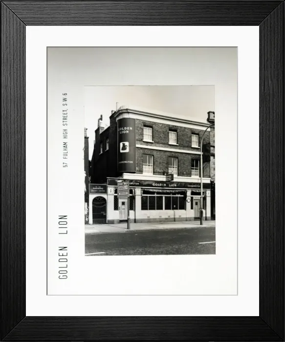 Framed Print : Photograph of Golden Lion PH, Fulham, London Framed Print : Photograph of Golden Lion PH, Fulham, London