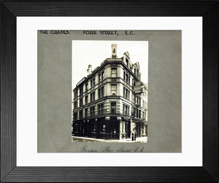 Framed Print : Photograph of Grapes PH, Barbican, London Framed Print : Photograph of Grapes PH, Barbican, London