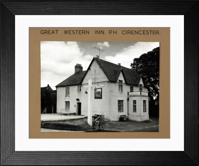 Framed Print : Great Western Inn, Cirencester, Gloucestershire Framed Print : Great Western Inn, Cirencester, Gloucestershire