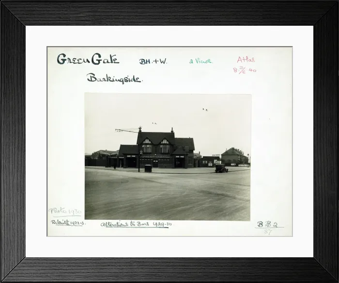 Framed Print : Photograph of Green Gate PH, Barkingside, Essex Framed Print : Photograph of Green Gate PH, Barkingside, Essex