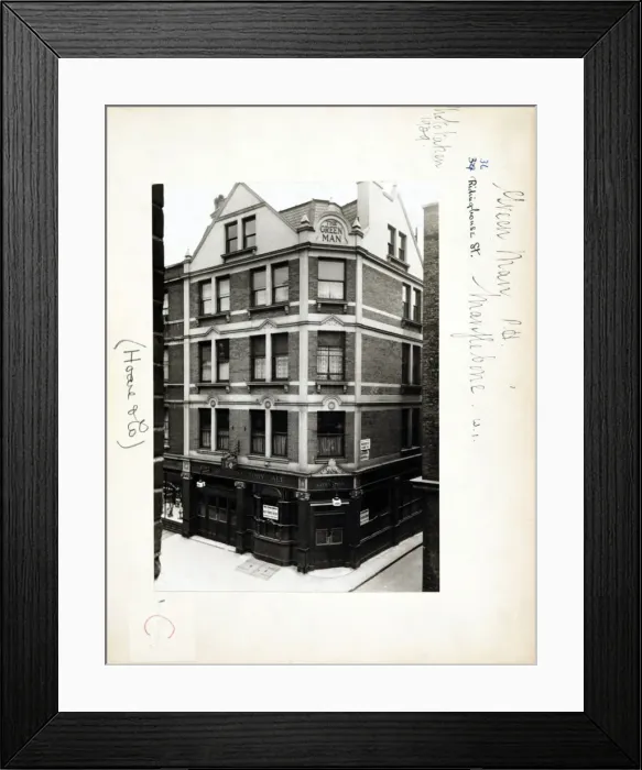 Framed Print : Photograph of Green Man PH, Marylebone, London Framed Print : Photograph of Green Man PH, Marylebone, London