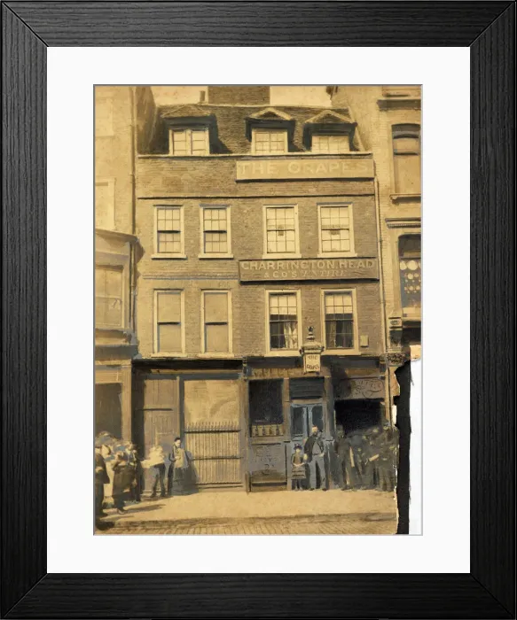 Framed Print : Photograph of Grapes PH, Southwark (Old), London Framed Print : Photograph of Grapes PH, Southwark (Old), London