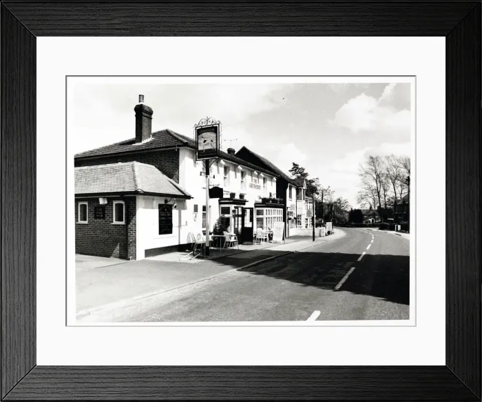 Framed Print : Photograph of Greyhound PH, Charlwood, Sussex Framed Print : Photograph of Greyhound PH, Charlwood, Sussex
