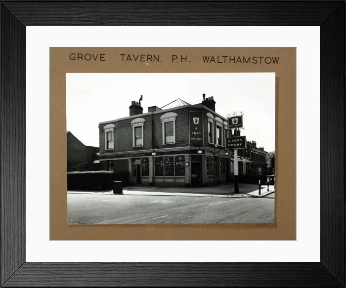 Framed Print : Photograph of Grove Tavern, Walthamstow, London