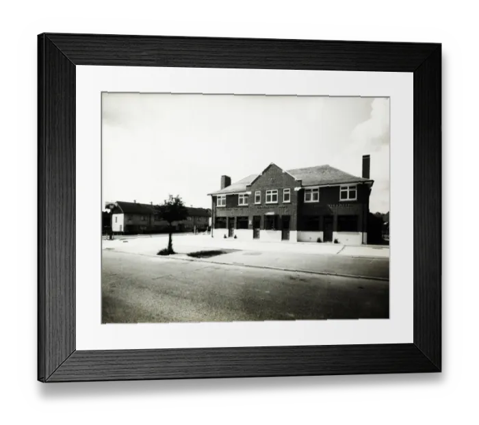 Framed Print : Photograph of Gunmakers Arms, Debden, Essex Framed Print : Photograph of Gunmakers Arms, Debden, Essex