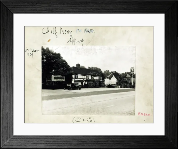 Framed Print : Photograph of Half Moon PH, Epping, Essex Framed Print : Photograph of Half Moon PH, Epping, Essex