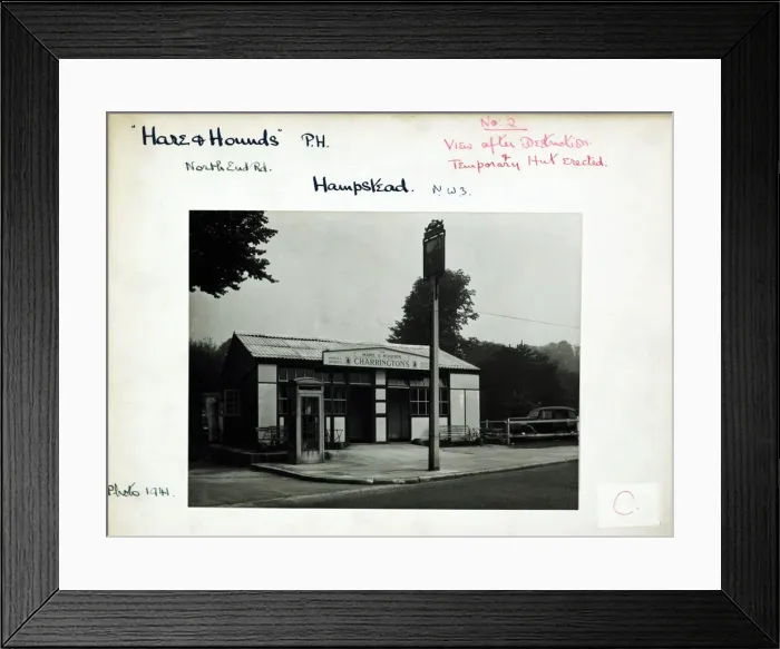 Framed Print : Photograph of Hare & Hounds PH, Hampstead, London Framed Print : Photograph of Hare & Hounds PH, Hampstead, London