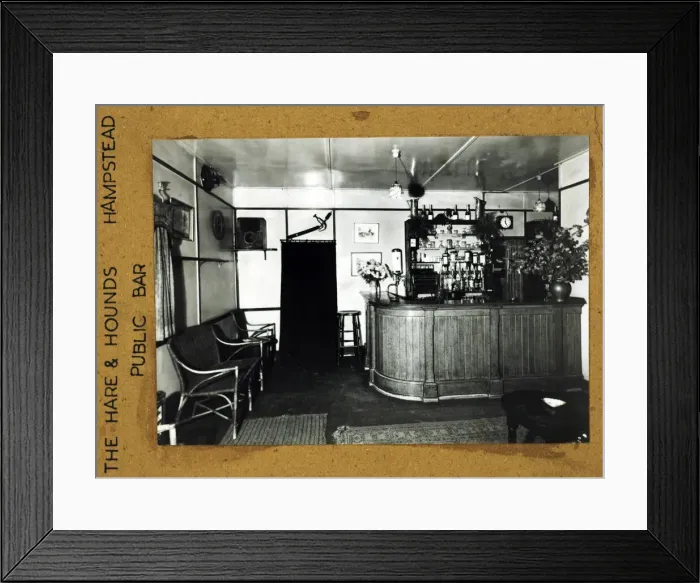 Framed Print : Photograph of Hare & Hounds PH, Hampstead, London Framed Print : Photograph of Hare & Hounds PH, Hampstead, London