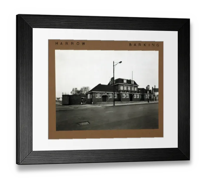 Framed Print : Photograph of Harrow PH, Barking, Essex Framed Print : Photograph of Harrow PH, Barking, Essex