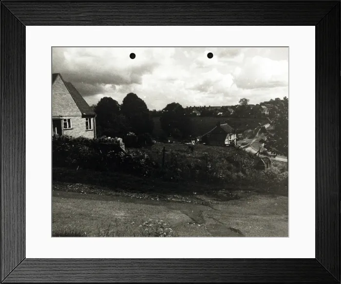 Framed Print : Photograph of Harrow PH, Enstone, Oxfordshire Framed Print : Photograph of Harrow PH, Enstone, Oxfordshire
