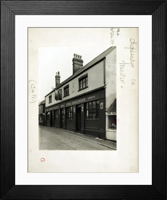 Framed Print : Photograph of Highlander PH, Minster on sea, Kent Framed Print : Photograph of Highlander PH, Minster on sea, Kent