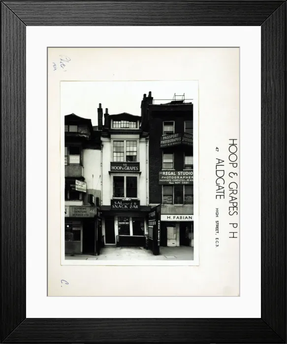 Framed Print : Photograph of Hoop & Grapes PH, Aldgate, London Framed Print : Photograph of Hoop & Grapes PH, Aldgate, London