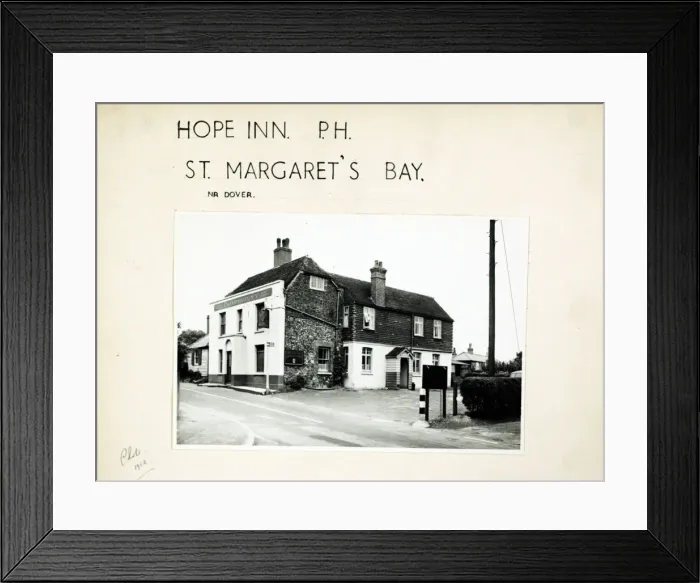 Framed Print : Photograph of Hope Inn, St Margarets Bay, Kent Framed Print : Photograph of Hope Inn, St Margarets Bay, Kent