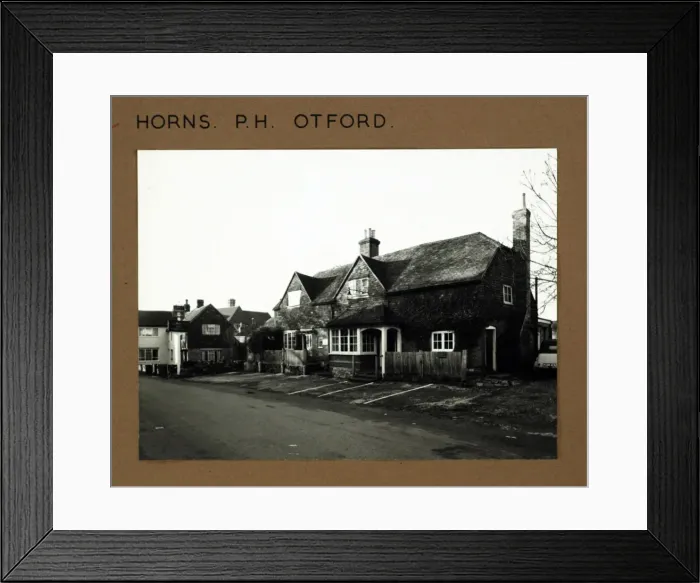 Framed Print : Photograph of Horns PH, Otford, Kent Framed Print : Photograph of Horns PH, Otford, Kent