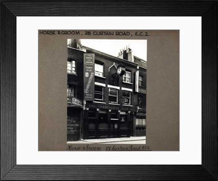 Framed Print : Photograph of Horse & Groom PH, Shoreditch, London Framed Print : Photograph of Horse & Groom PH, Shoreditch, London