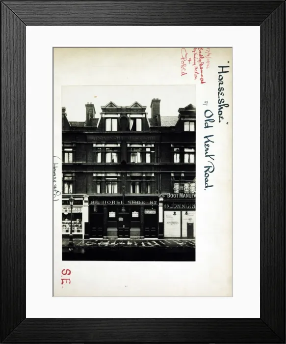 Framed Print : Photograph of Horseshoe PH, Old Kent Road, London Framed Print : Photograph of Horseshoe PH, Old Kent Road, London