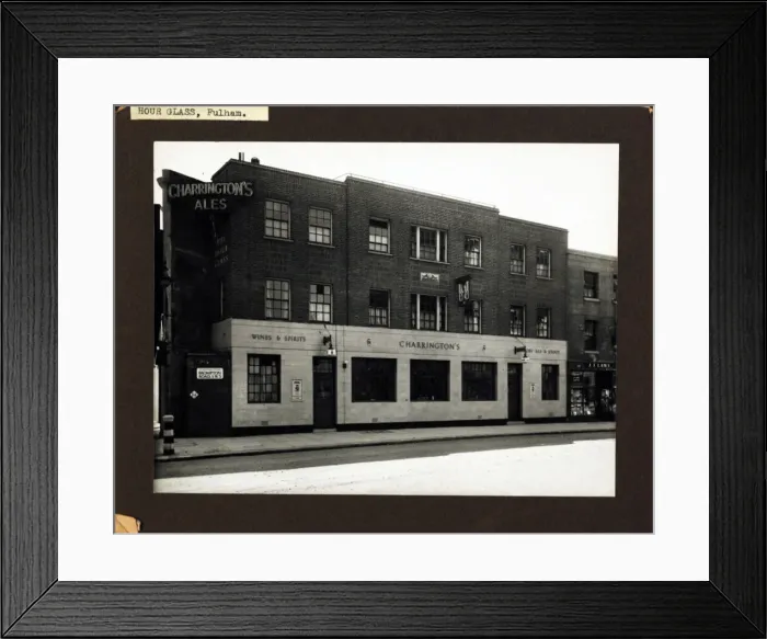 Framed Print : Photograph of Hour Glass PH, Kensington, London Framed Print : Photograph of Hour Glass PH, Kensington, London