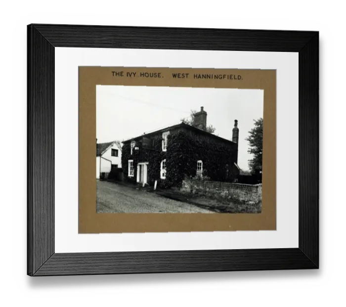 Framed Print : Photograph of Ivy House PH, West Hanningfield, Essex Framed Print : Photograph of Ivy House PH, West Hanningfield, Essex