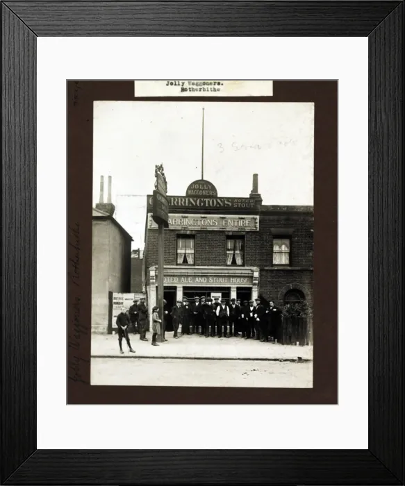 Framed Print : Photograph of Jolly Waggoners PH, Rotherhithe (Old), London Framed Print : Photograph of Jolly Waggoners PH, Rotherhithe (Old), London