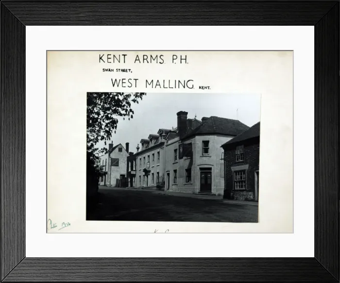 Framed Print : Photograph of Kent Arms, West Malling, Kent Framed Print : Photograph of Kent Arms, West Malling, Kent