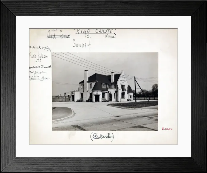 Framed Print : Photograph of King Canute PH, Canvey, Essex Framed Print : Photograph of King Canute PH, Canvey, Essex