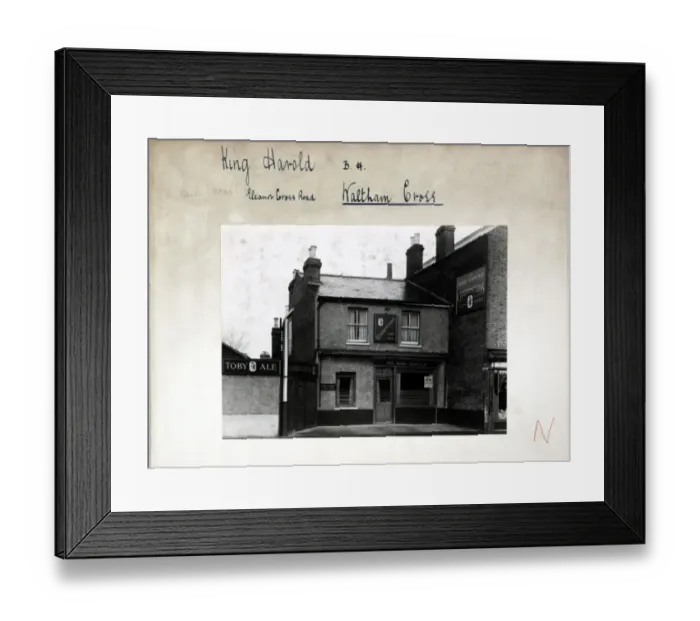 Framed Print : Photograph of King Harold PH, Waltham Cross, London Framed Print : Photograph of King Harold PH, Waltham Cross, London