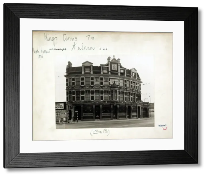 Framed Print : Photograph of Kings Arms, Fulham, London Framed Print : Photograph of Kings Arms, Fulham, London