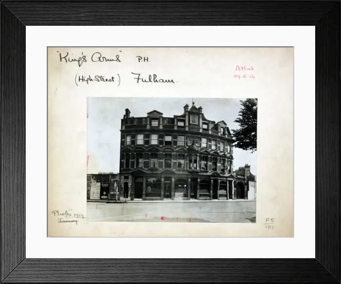 Framed Print : Photograph of Kings Arms, Fulham, London Framed Print : Photograph of Kings Arms, Fulham, London