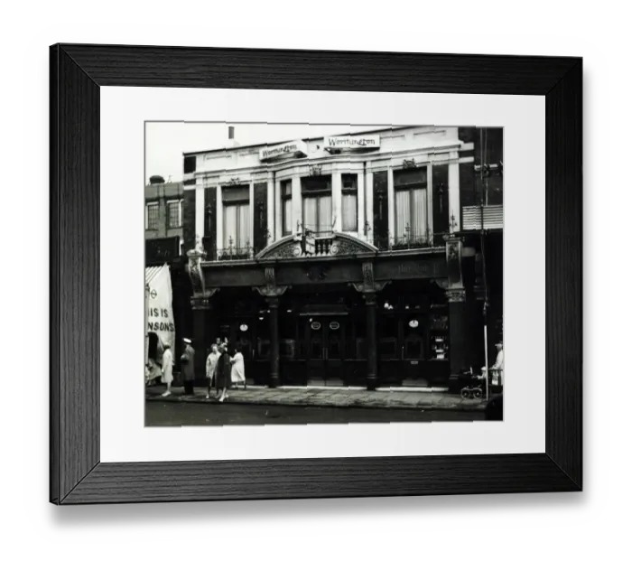 Framed Print : Photograph of Kings Arms, Hackney, London Framed Print : Photograph of Kings Arms, Hackney, London