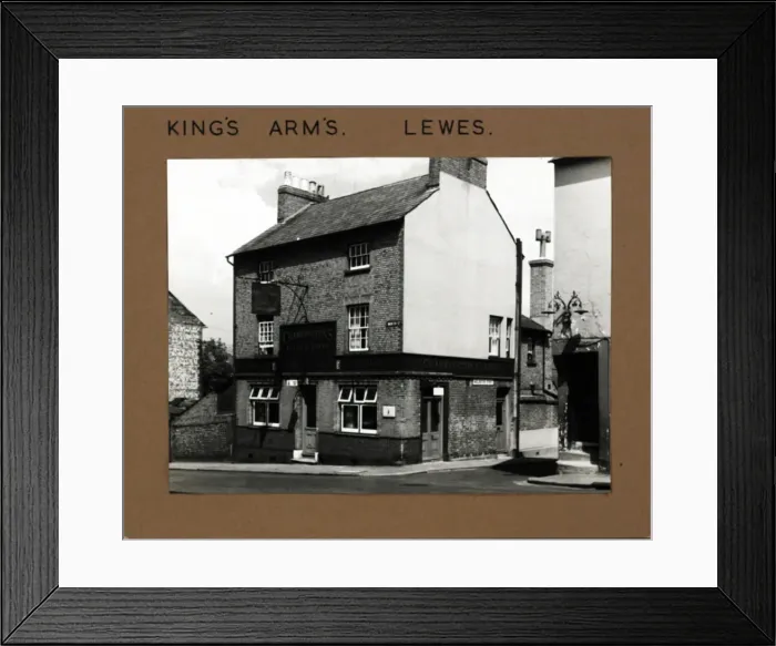 Framed Print : Photograph of Kings Arms, Lewes, Sussex Framed Print : Photograph of Kings Arms, Lewes, Sussex