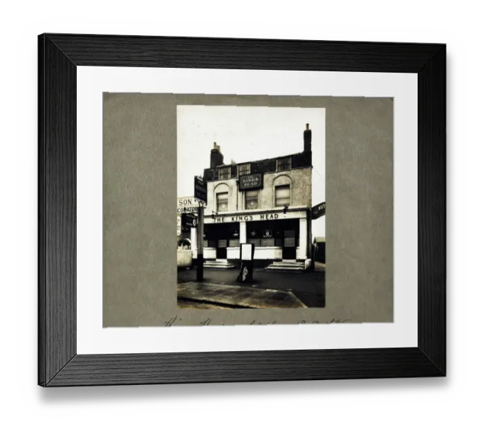 Framed Print : Photograph of Kings Head PH, Clapham, London Framed Print : Photograph of Kings Head PH, Clapham, London