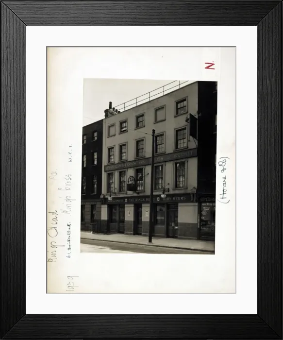 Framed Print : Photograph of Kings Head PH, Kings Cross, London Framed Print : Photograph of Kings Head PH, Kings Cross, London