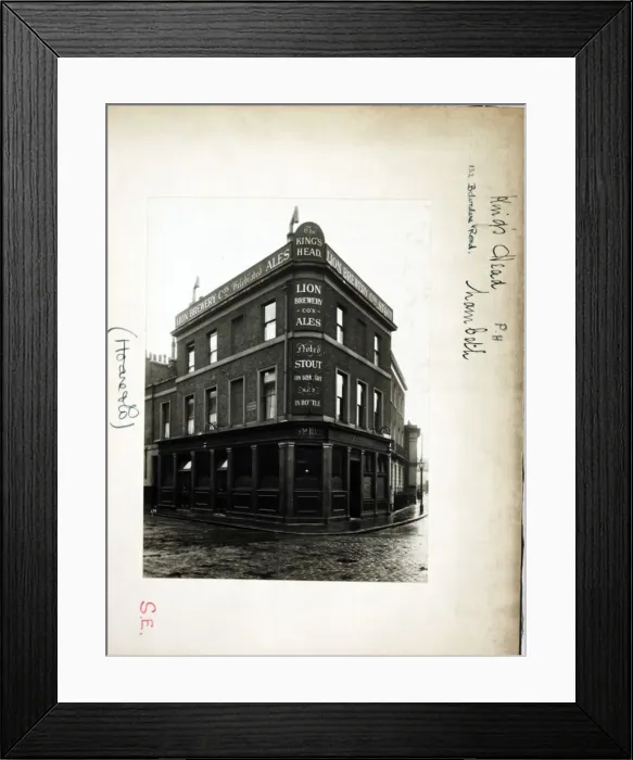 Framed Print : Photograph of Kings Head PH, Lambeth, London Framed Print : Photograph of Kings Head PH, Lambeth, London