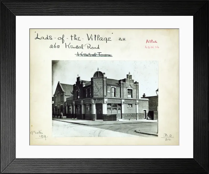 Framed Print : Lads of the Village PH, North Kensington, London Framed Print : Lads of the Village PH, North Kensington, London