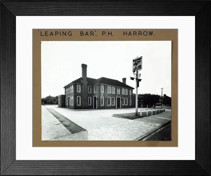Framed Print : Photograph of Leaping Bar PH, Harrow Weald, Greater London Framed Print : Photograph of Leaping Bar PH, Harrow Weald, Greater London
