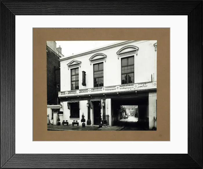 Framed Print : Photograph of Leinster Arms, Lancaster Gate, London Framed Print : Photograph of Leinster Arms, Lancaster Gate, London