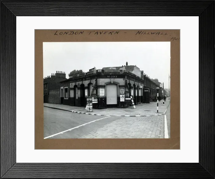 Framed Print : Photograph of London Tavern, Millwall, London Framed Print : Photograph of London Tavern, Millwall, London