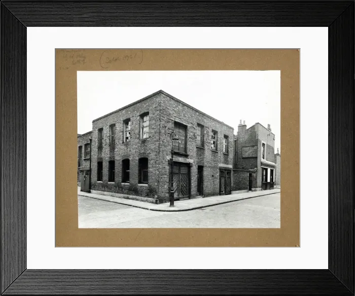Framed Print : Photograph of Lord Nelson PH, Bethnal Green, London Framed Print : Photograph of Lord Nelson PH, Bethnal Green, London