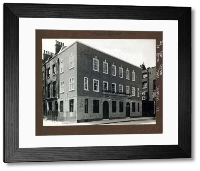 Framed Print : Photograph of Lord Nelson PH, Blackfriars (Old), London Framed Print : Photograph of Lord Nelson PH, Blackfriars (Old), London
