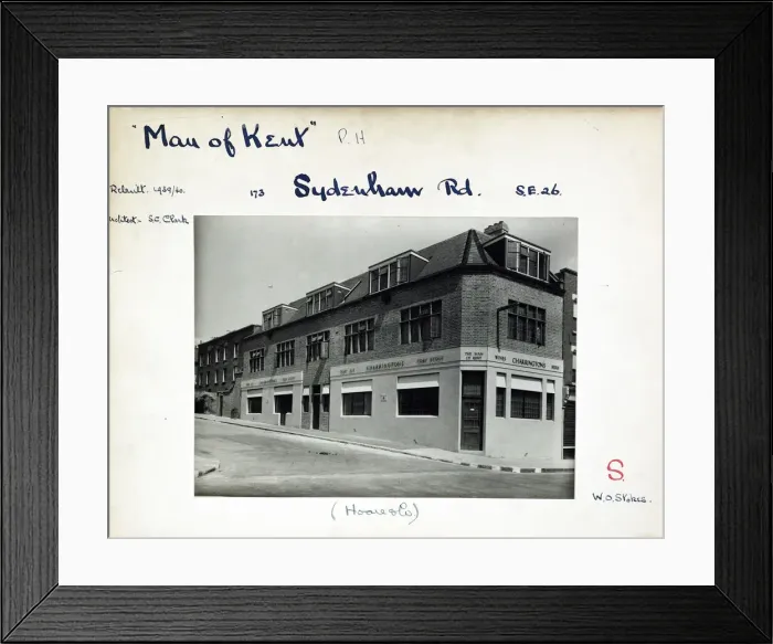 Framed Print : Photograph of Man Of Kent PH, Sydenham (New), London Framed Print : Photograph of Man Of Kent PH, Sydenham (New), London