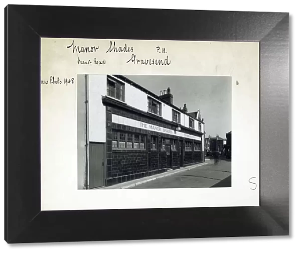 Photograph of Manor Shades PH, Gravesend, Kent